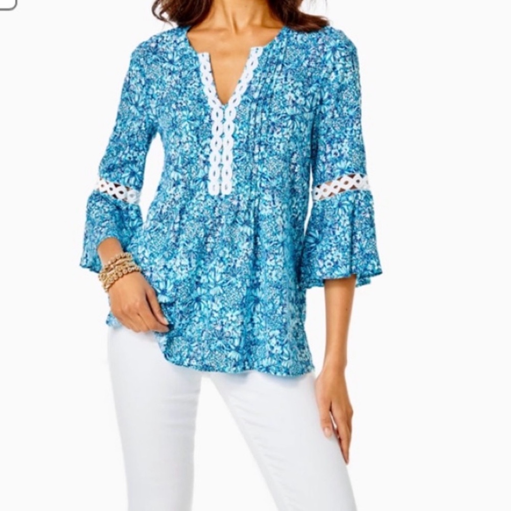 EUC, LILY PULITZER BLUE FLORAL HOLLIE TUNIC TOP SIZE XL - Picture 3 of 11